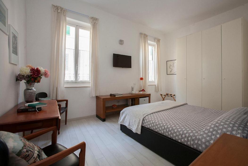 Il Nido Sull'Oltrarno Camera Con Bagno Privato Florença Exterior foto